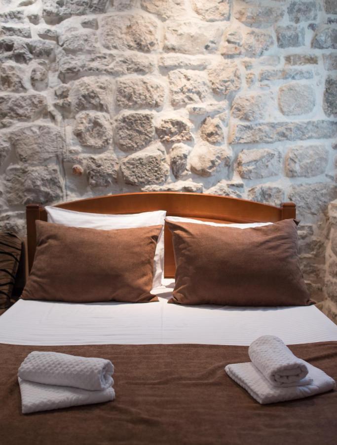 Little Bay Apartments Kotor Ngoại thất bức ảnh