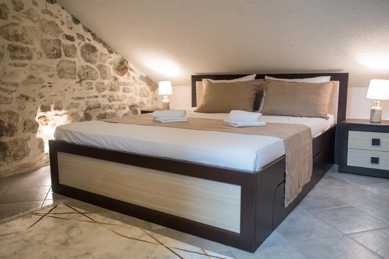 Little Bay Apartments Kotor Ngoại thất bức ảnh